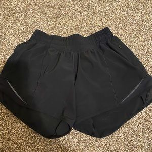 lululemon hotty hot shorts